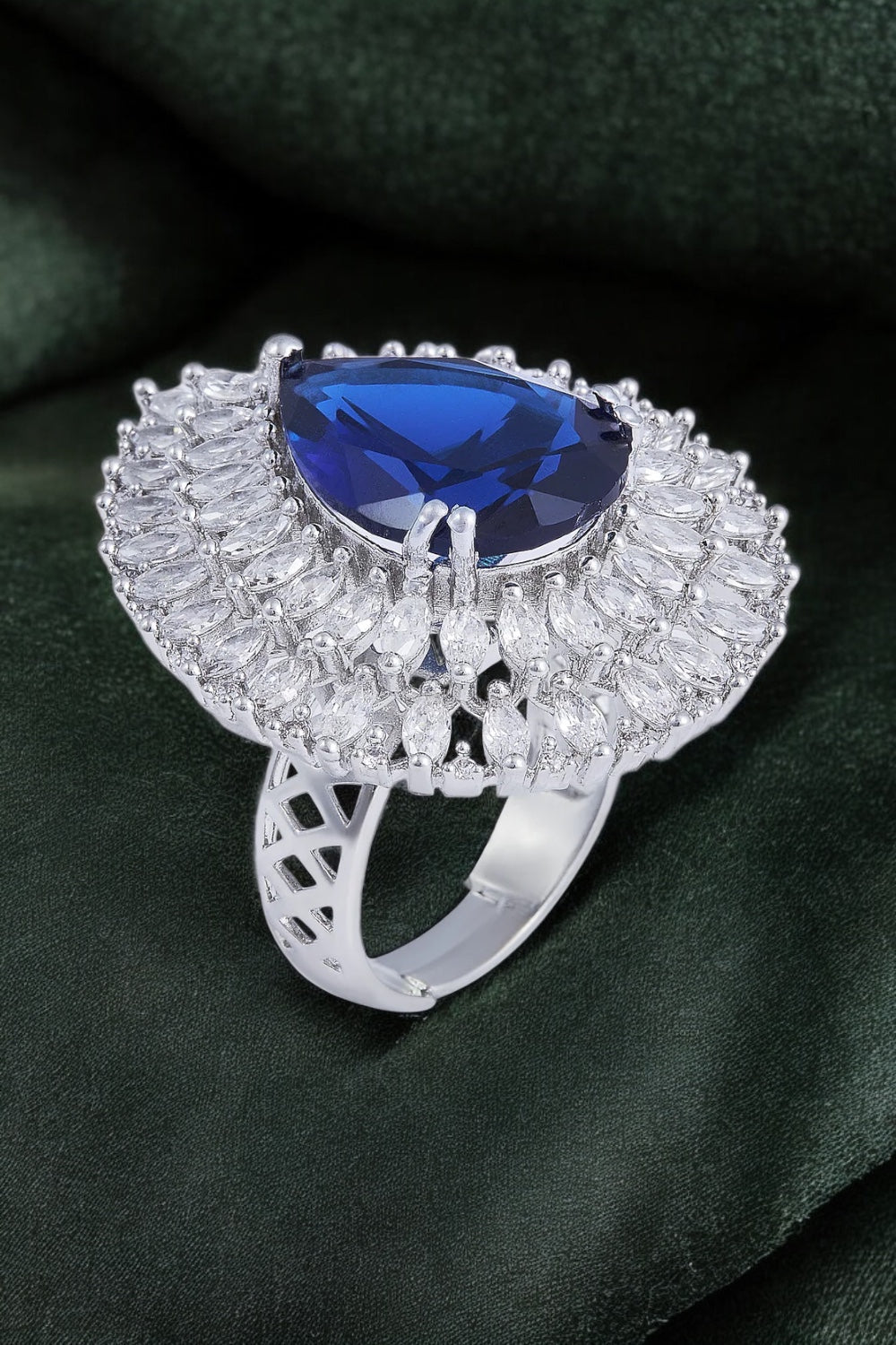 Ella Ring