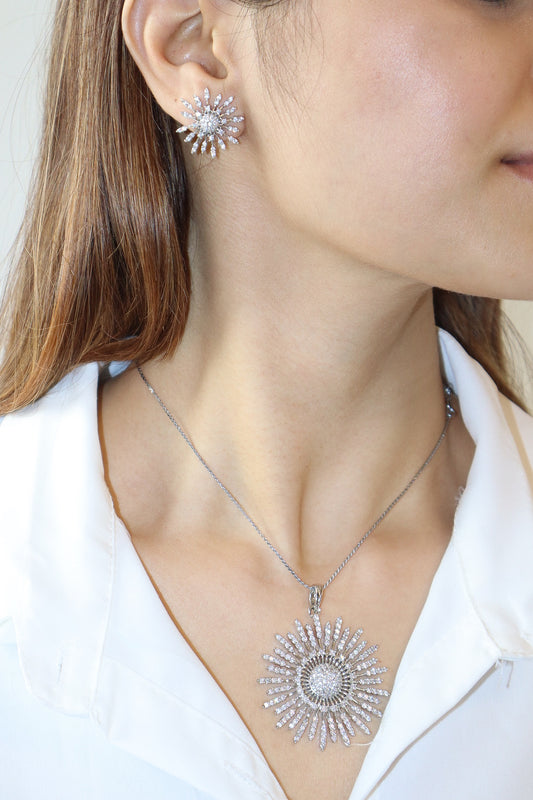 Isabella Sunflower Pendant Set