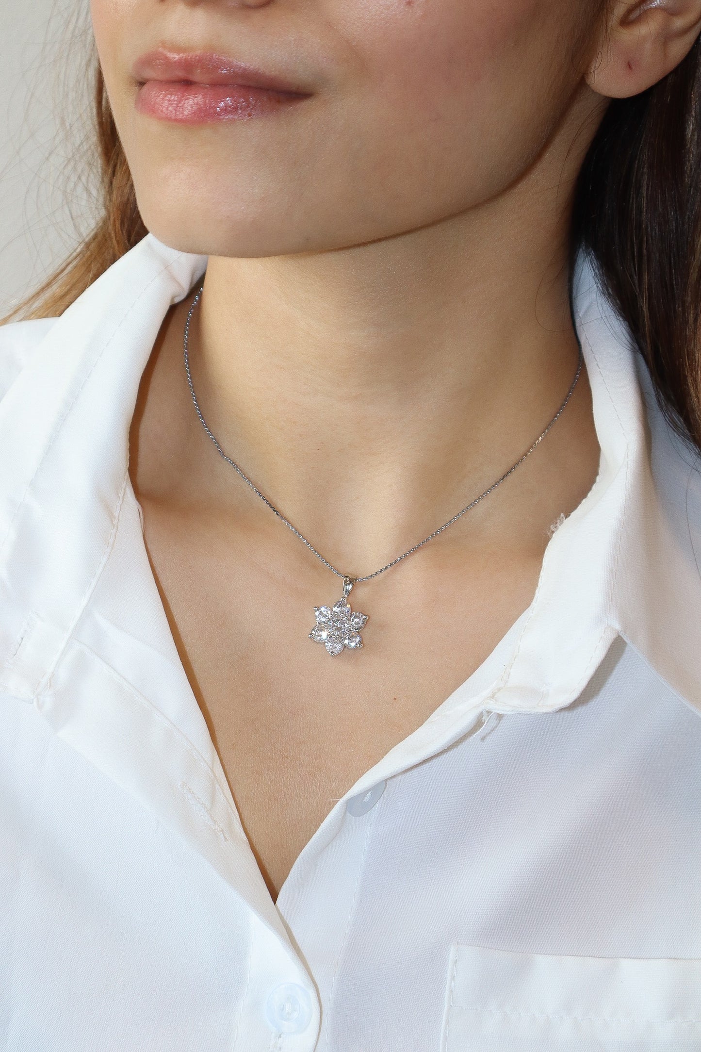 Liora Pendant Set