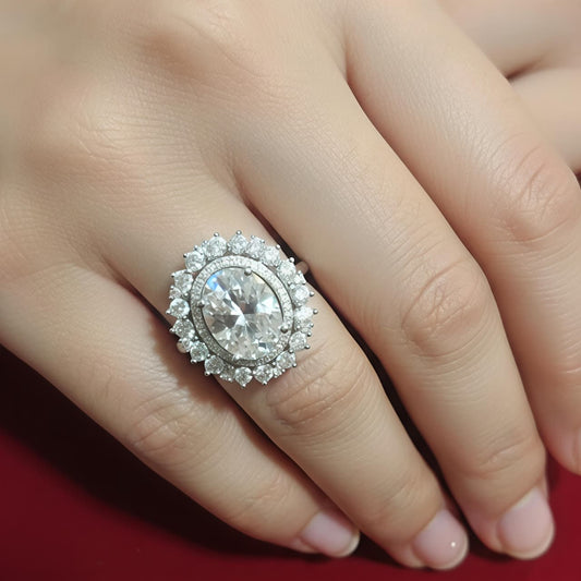 THE EMPRESS OVAL ₹9000